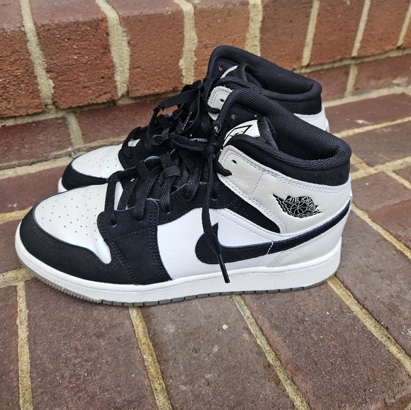 AIR JORDAN 1 MID SE ‘DIAMOND - Picture 3 of 6